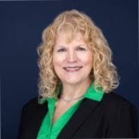 Kelly Good's Instagram, Twitter & Facebook