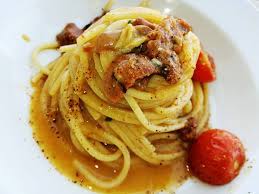 1) rimetti la bisque filtrata nel tegame e diluiscila con la panna. Spaghetti Di Gragnano Con Bisque Di Gamberi E Ricci Di Mare