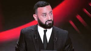L'émission de cyril hanouna ne rapporte donc plus rien à la chaine depuis le début de cette une perche pour cyrille eldin qui présente son petit journal à la même heure. Cyril Hanouna Le Petit Indice Etonnant Concernant Sa Candidature A La Prochaine Presidentielle Nextplz