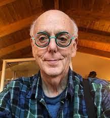 Jennifer Seratt's Instagram, Twitter & Facebook