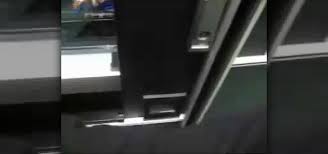 Vending machines are a convenience that allows the sales and purchasing of goods from an automated machine. How To Hack A Vending Machine In 3 Easy Steps Hacks Mods Circuitry Gadget Hacks