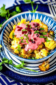 With the success of his restaurants and the immense popularity of the cookbook he penned with sami tami jerusalem, it's easy to. Israel Vegan Im Ofen Gebackener Blumenkohl Mit Pretty Pink Tahina Sauce Denn Das Leben Braucht Mehr Pink Auf Dem Teller Gourmetguerilla S Foxy Food Baked Cauliflower Whole Food Recipes Vegetarian Recipes