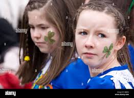 St patricks day parade green irish hi-res stock photography and images