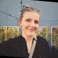 Lizzie Earl Email & Phone Number