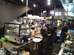 Kita cobain makan lawless burger punya bang gofar hilman! Java Technic