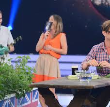 Das duell um die welt, die beste show der welt, joko und klaas gegen prosieben und late night berlin. Duell Um Die Welt Joko Und Klaas Kloppen Sich Um Blamage Wm Welt