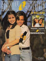 Show completo da estreia da turnê em comemoração dos 30 anos de carreira da dupla sandy e junior, 12 anos após o fim da. 14 Ideias De Cds Sandy E Junior Sandy Cantora Cantores