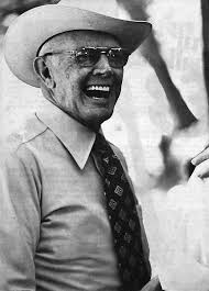 Charlie Monroe's Instagram, Twitter & Facebook