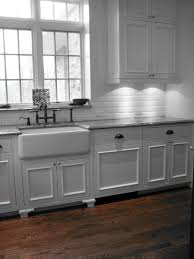 your kitchen: farmhouse sinks