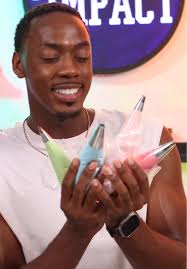 Chocolate Ganache Recipe for Cake Decorating