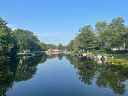 Lake of the woods is located in decatur and hamilton townships in southern van buren county, on the northwest edge of the village of decatur michigan. 3eccz4wcvtj6zm