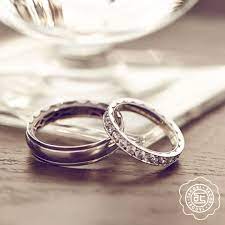 Look They Talk To Each Other No Matter How Different From Each Other The Details Of Ea Engagement Rings Opal Antique Wedding Jewelry Womens Engagement Rings