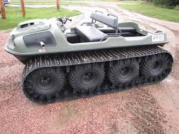 Argo's vehicle line is designed to provide a comfortable middle ground between recreational utvs and heavy work machinery. Argo Vs Can Am Outlander Atv Shank S Argo