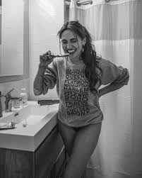 Black And White Photoshoot At Home Black And White Photoshoot At Bathroom In 2020 Fun Photoshoot Portrait Photoshoot Cute Couples Photos