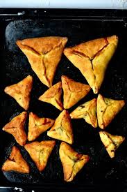 Spinach Fatayer Lebanese Spinach Pie Recipe In 2020 Cooking Dinner Foodstuff Stuffed Peppers