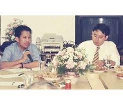 Yang cowok terlihat masih sangat lugu. Pajang Foto Muda Dengan Fadli Zon Fahri Hamzah Ganteng Mana Coba Riau1 Com