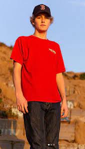 Ryland storms is an illustrious social media influencer, who has amassed a large fanbase on tiktok. Ryland Storms Tiktok Age How Old Is Ryland Storms From The Hype House Cute White Boys Pretty Boys White Boys