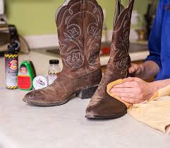 How To Wash Leather Boots Boots Boots Diy Leather Boots