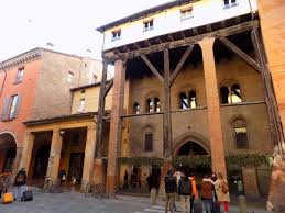 Centrally located in bologna, bologna center town provides free luggage storage. Italia È™i Minunile Ei Bologna Impresii Si Sfaturi De Calatorie