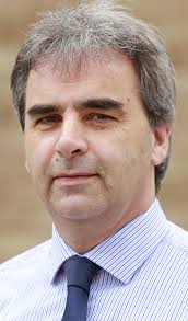 Control high biomass, competitive weeds in uncompetitive maize