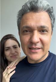 Maju é incansável nos cuidados com as crianças. Mas não é fácil! E você? Já  viveu ou tá vivendo essa fase? Comenta aqui e vamos dividir essas histórias  de vida real!