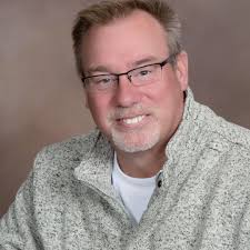 Who is a good Polaris four wheeler mechanic?