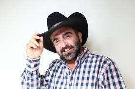 Vicente fernández jr aún no se divorcia pero ya estrena novia y quiere casarse ventaneando. Tiene Vicente Fernandez Jr Otra Denuncia Los Angeles Times
