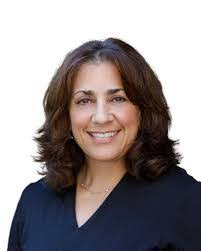 Lori Tompkins's Instagram, Twitter & Facebook