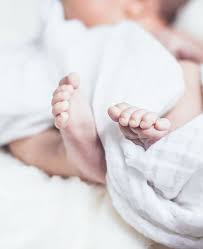 False A Baby Has Born With Three Eyes In Germany