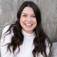 Dee Ennis Email & Phone Number