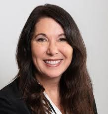 Pamela Ewald's Instagram, Twitter & Facebook