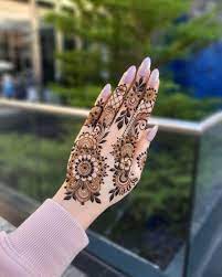 They are beautiful and no time taking. 101 Simple Mehndi Design Photos Ideas For Brides To Be