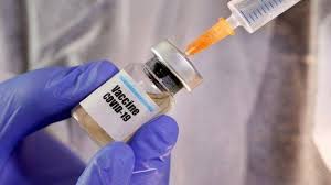 طيران الإمارات هي شركة طيران وطنية إماراتية، تتخذ من مطار دبي الدولي بإمارة دبي ثاني أكبر مدن دولة الإمارات العربية المتحدة مقراً لها ومركزاً لعملياتها، وتقوم طيران الإمارات بتقديم خدماتها إلى أكثر من 120 وجهة حول العالم، تعتبر طيران الإمارات إحدى الشركات التابعة لمجموعة. Ø§Ù„Ø¯ÙˆÙ„Ø© ØªÙˆÙØ± Ù„Ù‚Ø§Ø­ ÙƒÙˆØ±ÙˆÙ†Ø§ ÙÙŠ 190 Ù…Ø±ÙƒØ²Ø§ Ø¨ÙƒÙ„ Ø§Ù„Ø¥Ù…Ø§Ø±Ø§Øª Ù…Ø­Ù„ÙŠØ§Øª