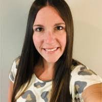 Madalyn Evans's Instagram, Twitter & Facebook