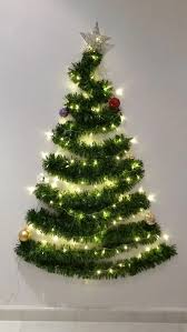 136 Diy Wall Christmas Tree Ideas 32 Wall Christmas Tree Diy Christmas Tree Creative Christmas Trees