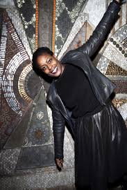 Designers Africains L Essor Des Designers Africains A Londres Elle Mode Africaine Africaine Mode