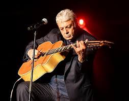 Gaston ghrenassia (born 11 december 1938), known by his stage name enrico macias french pronunciation: Enrico Macias La Retraite Je Ne Connais Pas France Dimanche