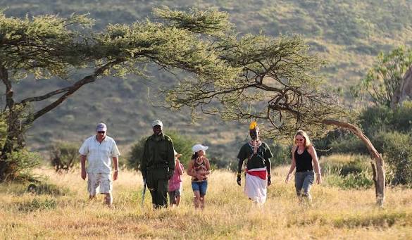 San Bushmen guide leading a walking safari in the Central Kalahari