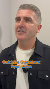 “I couldn’t live without my trainers!” 👟, Ryan Lowe takes