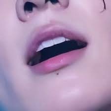 2am officially debuted on july 11, 2008, under jyp entertainment, with the single. Thread By Stiiiwithkkyu Jungkook S Under The Lip Mole A Thread