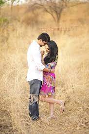 Myshaadi In Wedding Photography By Anshum M Photography Pre Wedding Photoshoot Outdoor Indian Wedding Photography Couples Wedding Couple Poses