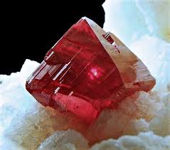 Cinnabar Guizhou China En 2020 Mineraux Mineralogie Cristaux