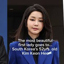 Madam Kim Keon Hee of South Korea is said to be... the most beautiful first  lady even at 52 years old. Do you agree? ❤️👇