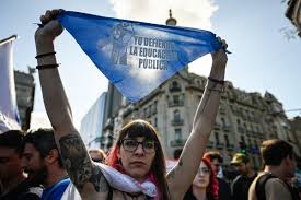 UBA: La megamarcha universitaria de Argentina, en imágenes | Fotos | EL  PAÍS Argentina