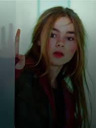 Isabella Denton's Instagram, Twitter & Facebook