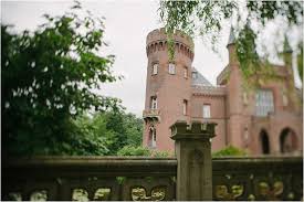 Das romantische schloss moyland mit seinen türmchen und balkonen wurde bereits 1307 urkundlich erwähnt. Hochzeit Auf Schloss Moyland Alena Viktor Jennifer Hejna Photography