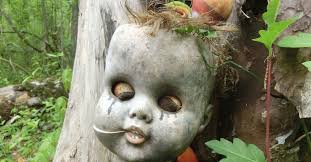 Eight Creepy Cool Trailside Attractions