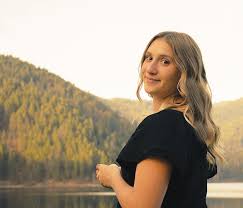 2024 Grad Section by Cowles Publishing