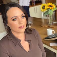 Nadia Ella professional Makeup-Artist