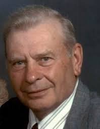 Mary Ripplinger's Instagram, Twitter & Facebook